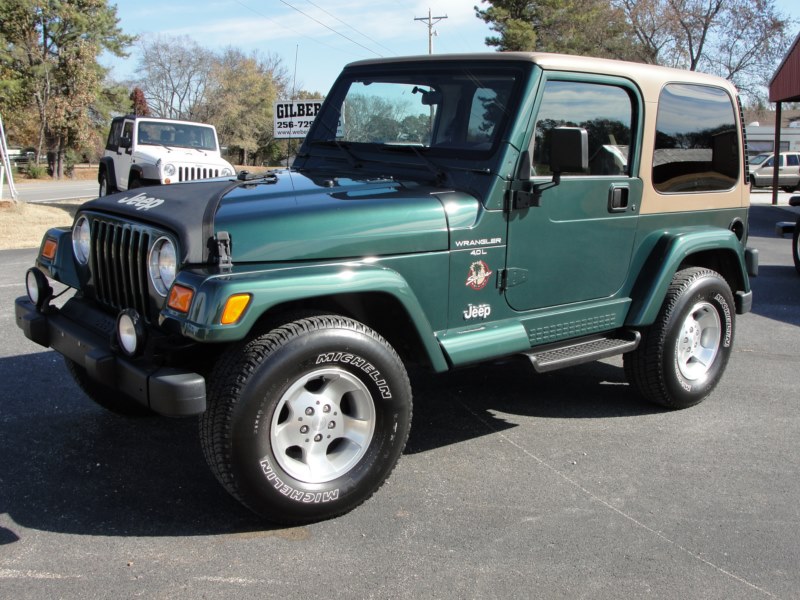 2000 Jeep SAHARA