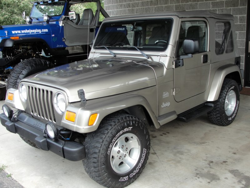 2003 Jeep SAHARA