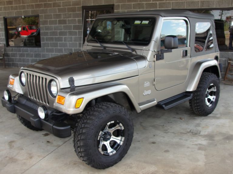 2004 Jeep SAHARA