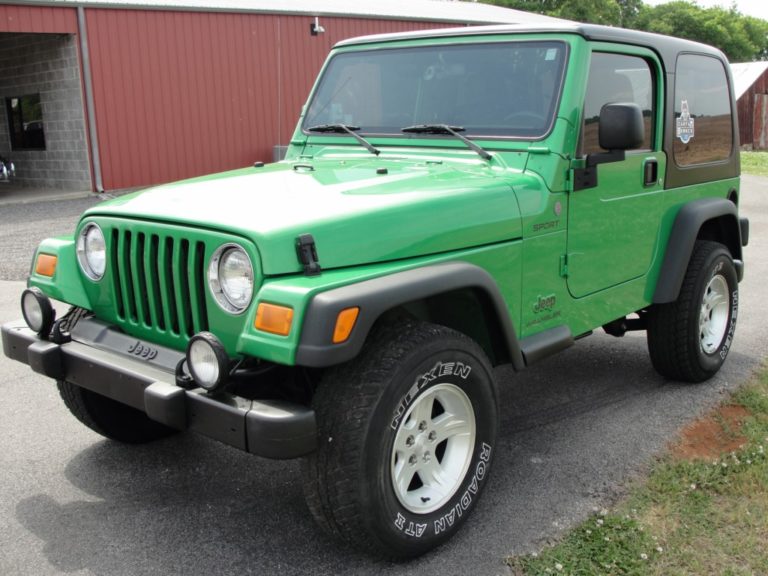 2004 Jeep SPORT
