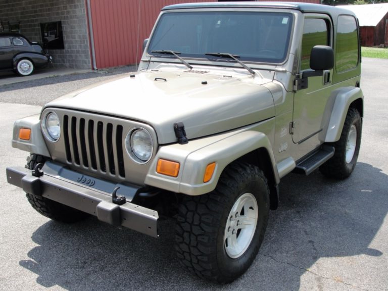 2004 Jeep SAHARA