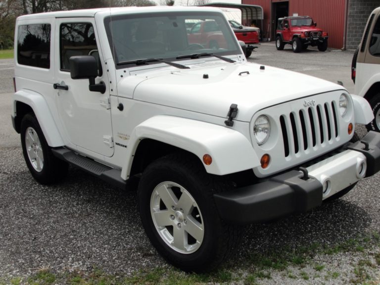 2011 Jeep SAHARA