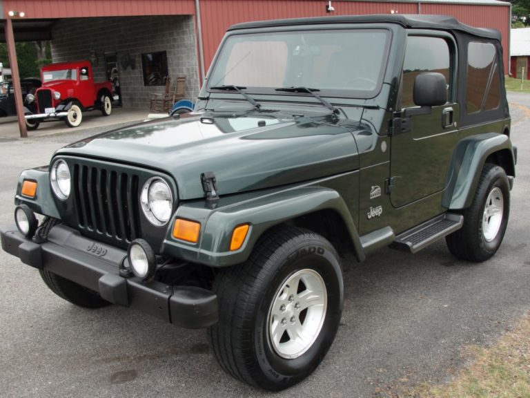 2004 Jeep SAHARA