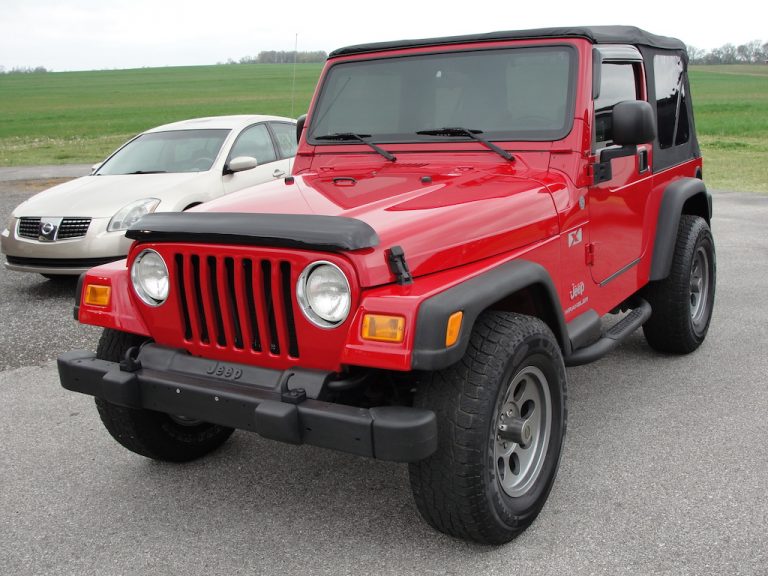 2004 Jeep SPORT