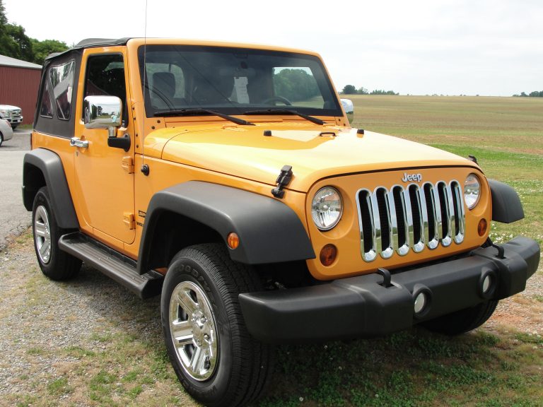 2013 Jeep WRG X