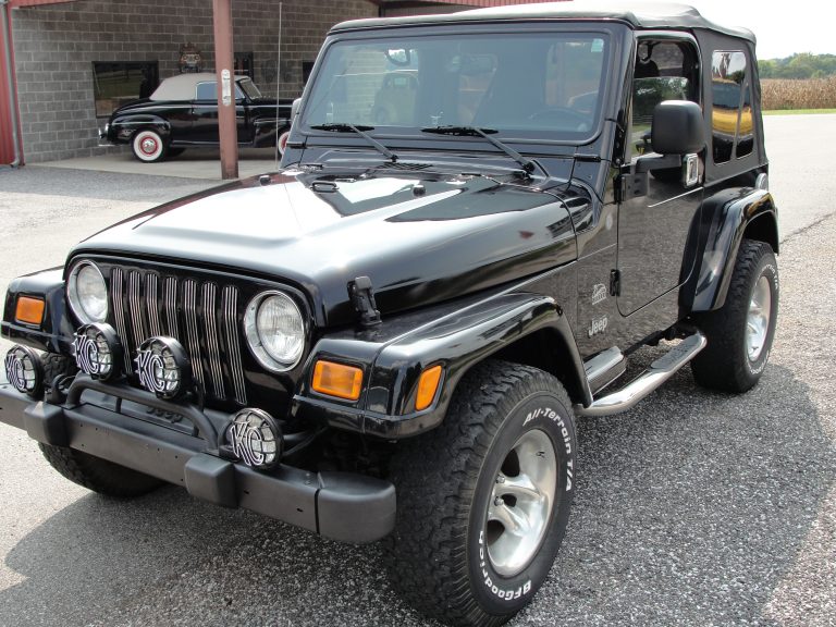 2004 Jeep SAHARA