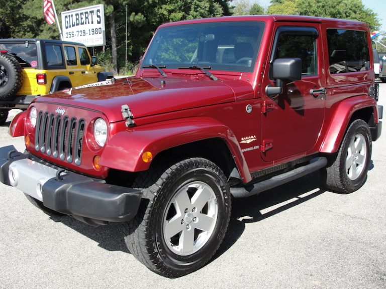 2012 Jeep SAHARA