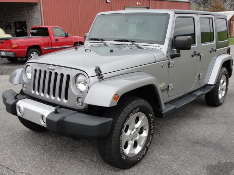 2014 Jeep SAHARA