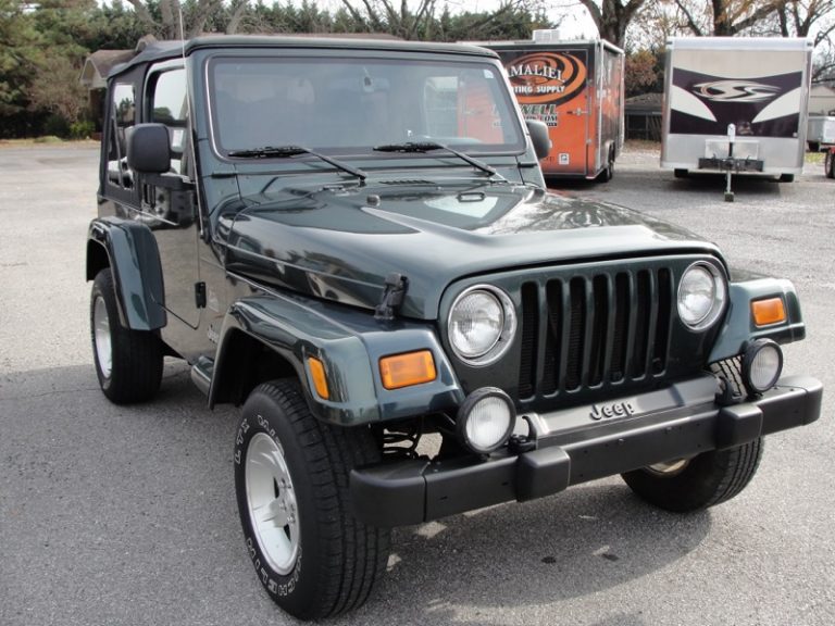 2004 Jeep SAHARA