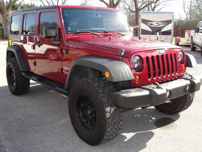 2012 Jeep UNLIMITED SPORT