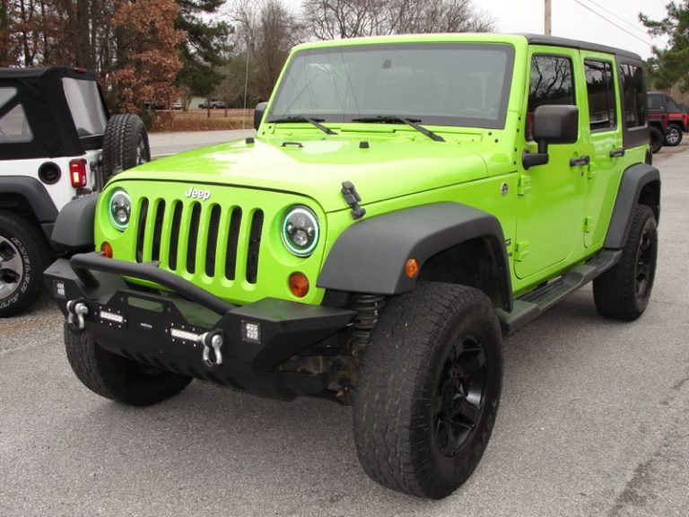 2012 Jeep UNLIMITED SPORT