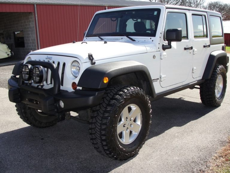 2012 Jeep UNLIMITED SPORT