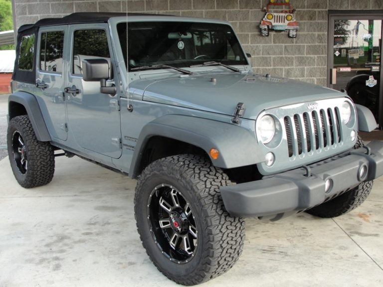 2014 Jeep UNLIMITED SPORT