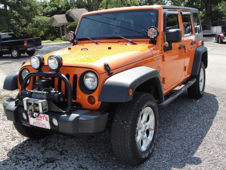 2012 Jeep UNLIMITED SPORT