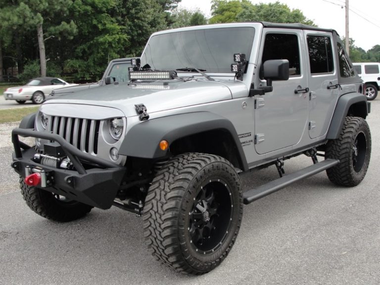 2015 Jeep UNLIMITED SPORT