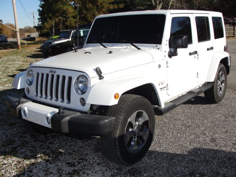 2016 Jeep UNLIMITED SAHARA