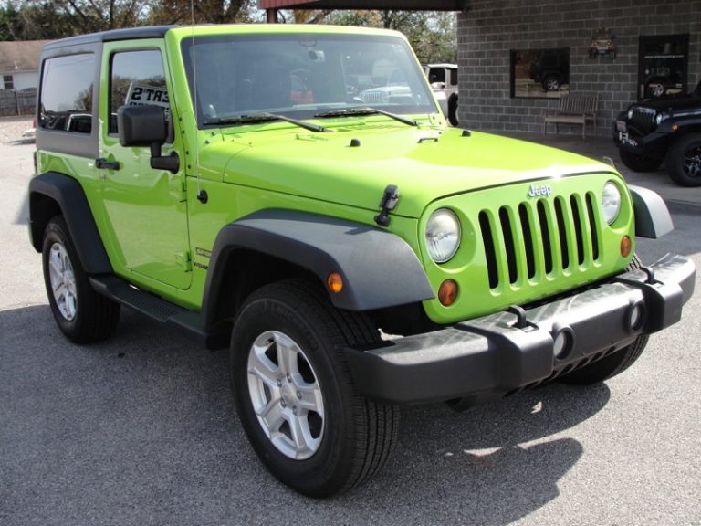 2013 Jeep SPORT