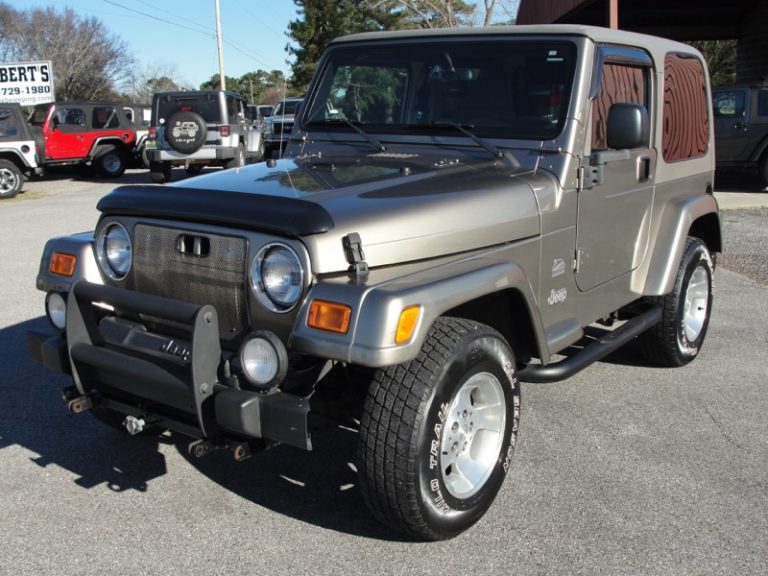 2003 Jeep SAHARA