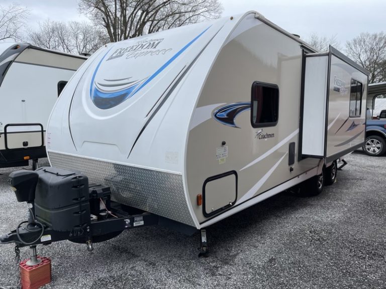 2019 FOREST RIVER COACHMAN