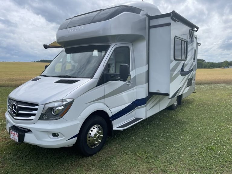 2018 Jeep WAYFARER