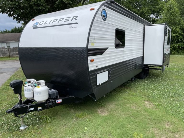 2021 COACHMAN CLIPPER