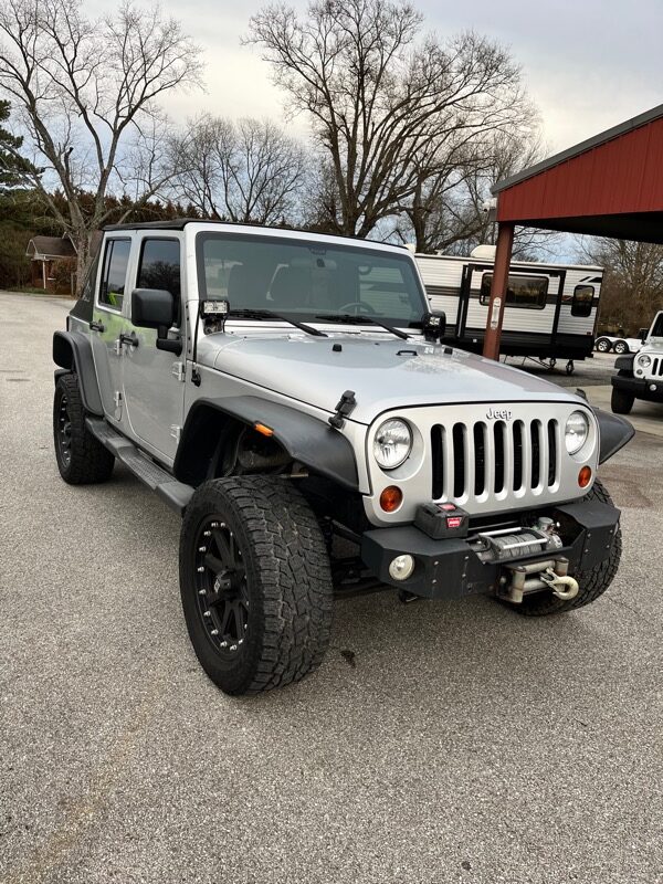 2012 Jeep UNLIMITED SPORT