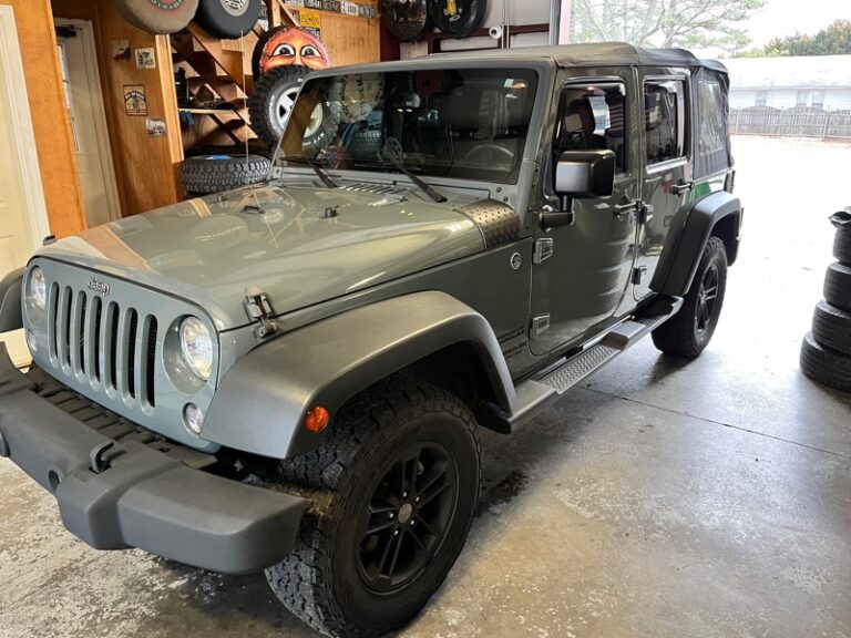 2015 Jeep JKU