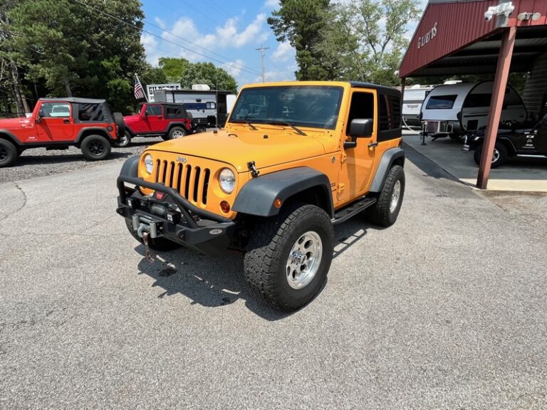 2013 Jeep WRANGLER SPORT