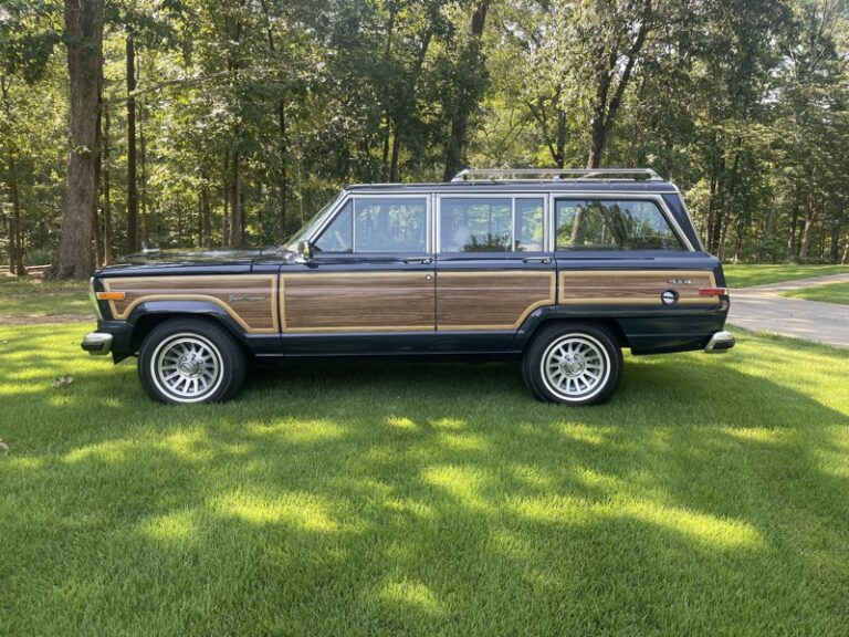 1991 Jeep GRAND WAGONEER