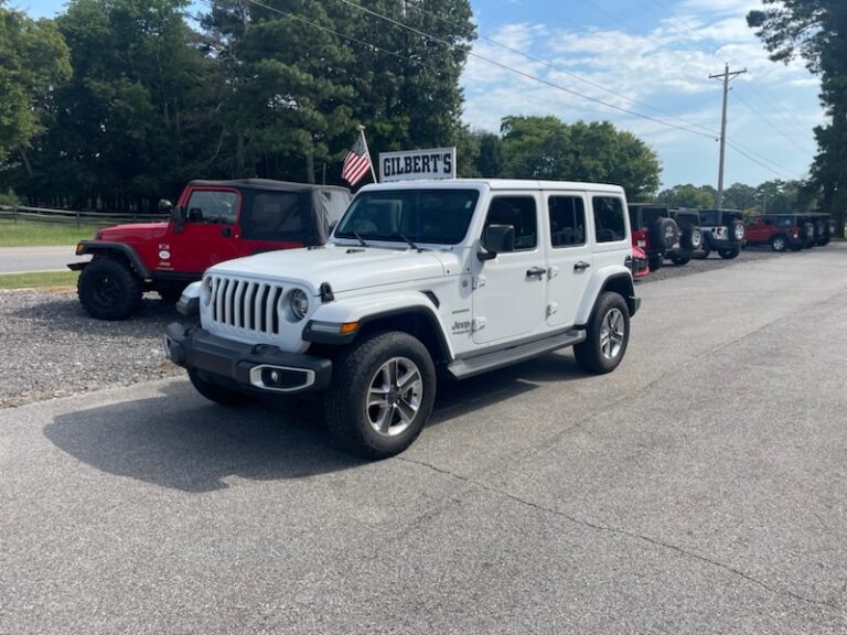 2020 Jeep WRANGLER UNLIMITED SAHARA