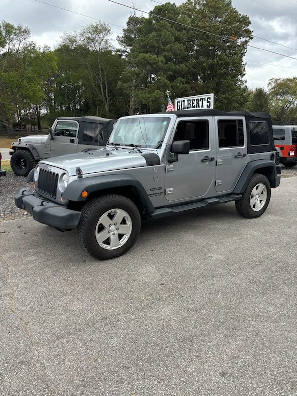 2013 Jeep WRANGLER