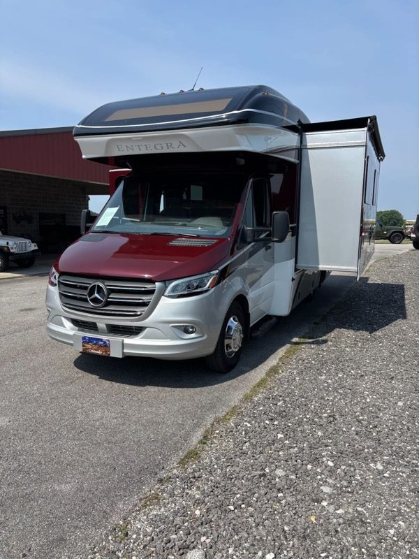 2022 MERCEDES ENTREGA