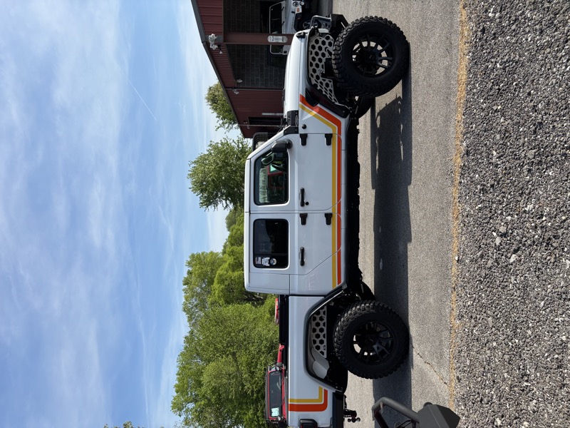 2022 Jeep Gladiator Overland - Photo 8