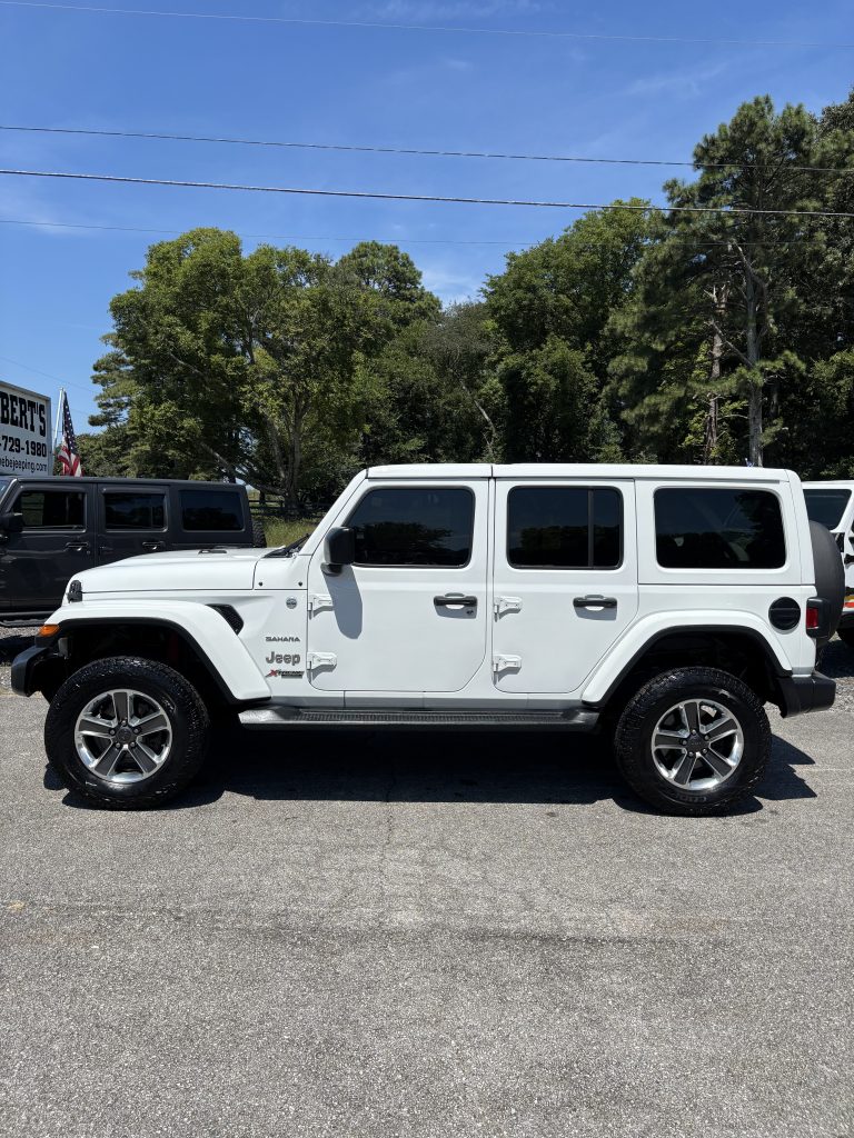 2020 Jeep WRANGLER