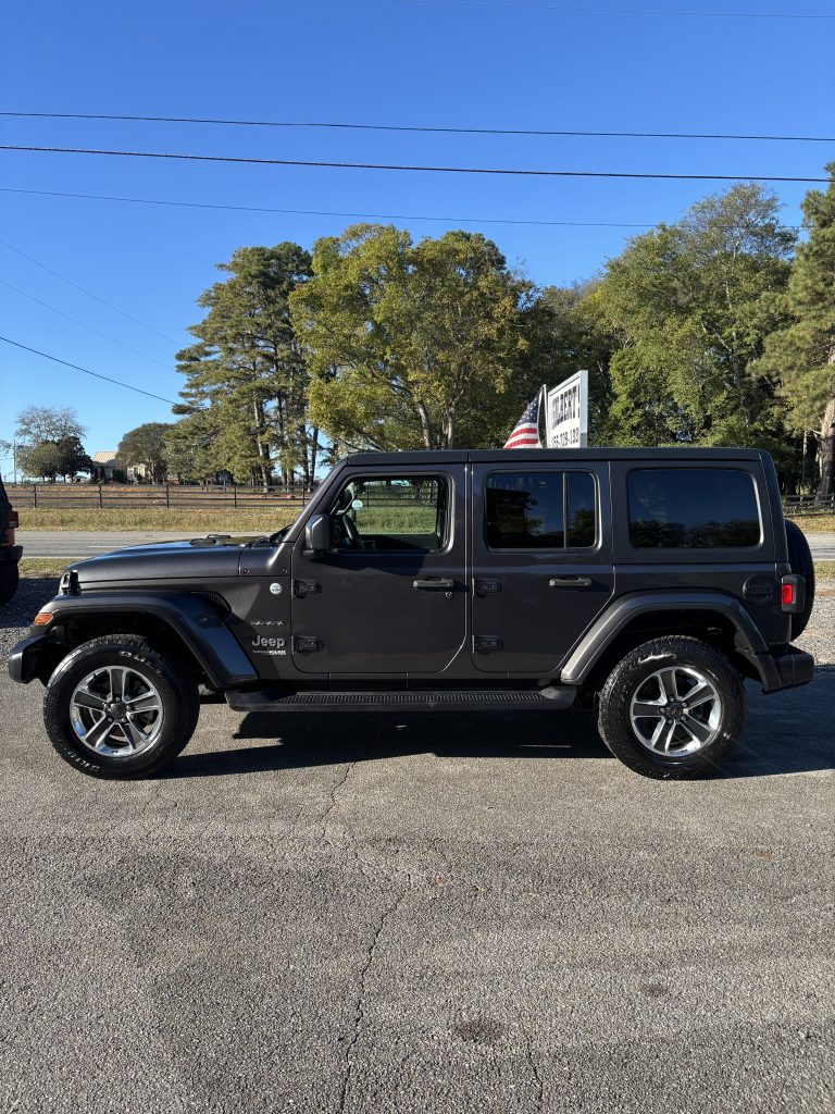 2020 Jeep WRANGLER