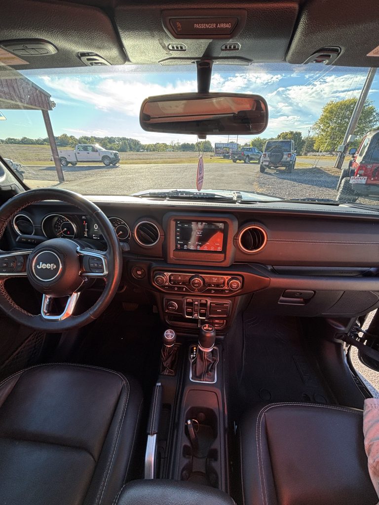 2020 Jeep WRANGLER