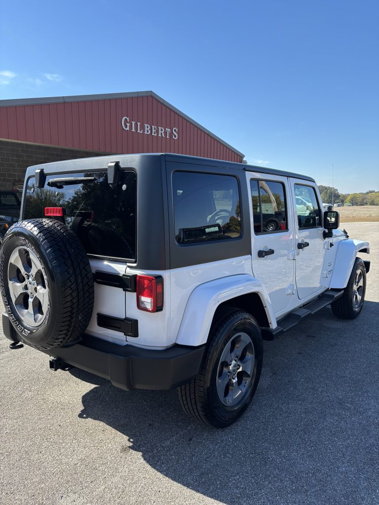 2017 Jeep WRANGLER