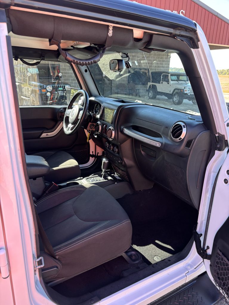2017 Jeep WRANGLER