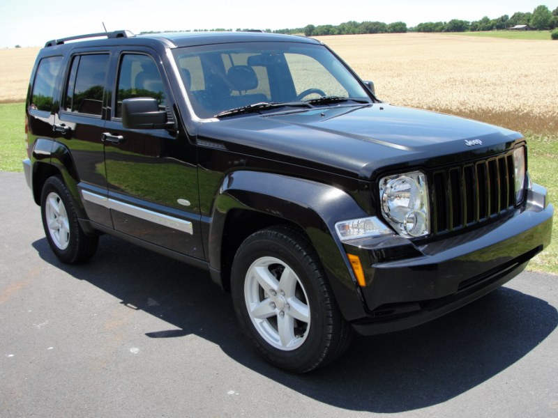 JEEP LIBERTY LATITUDE stk 1053 - Gilbert Jeeps and 4x4's