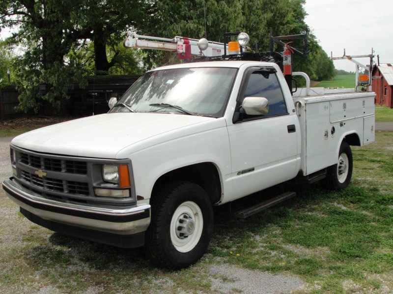 CHEVY SERVICE TRUCK     STK # 821