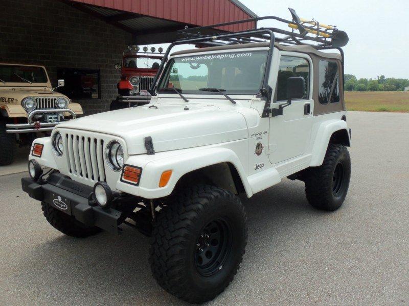 JEEP WRANGLER SAHARA STK # 855 - Gilbert Jeeps and 4x4's