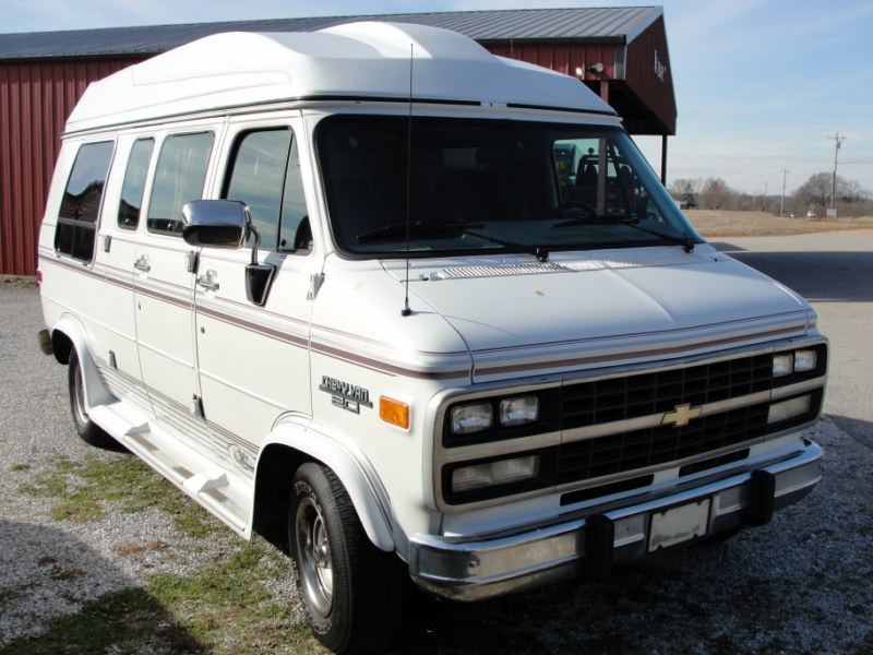 CHEVY CUSTOM VAN                          stk # 908